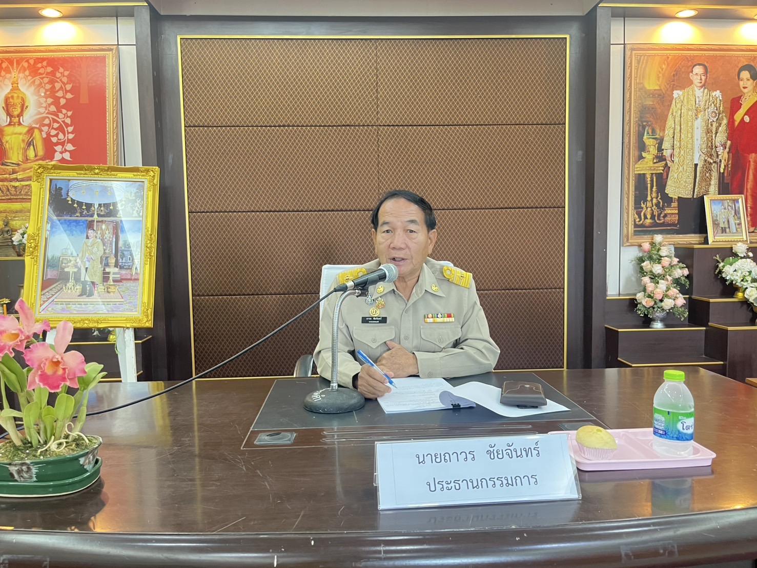 วันอังคาร ที่ 15 ตุลาคม 2567 เวลา 10.00 น. ณ ห้องประชุมเทศบาลตำบลหาดคำ นายถาวร ชัยจันทร์ นายกเทศมนตรีตำบลหาดคำ เป็นประธานเปิดการประชุมคณะกรรมการสนับสนุนการจัดทำแผนพัฒนาท้องถิ่น เรื่องการจัดทำร่างแผนดำเนินงานประจำปีงบประมาณ 2568