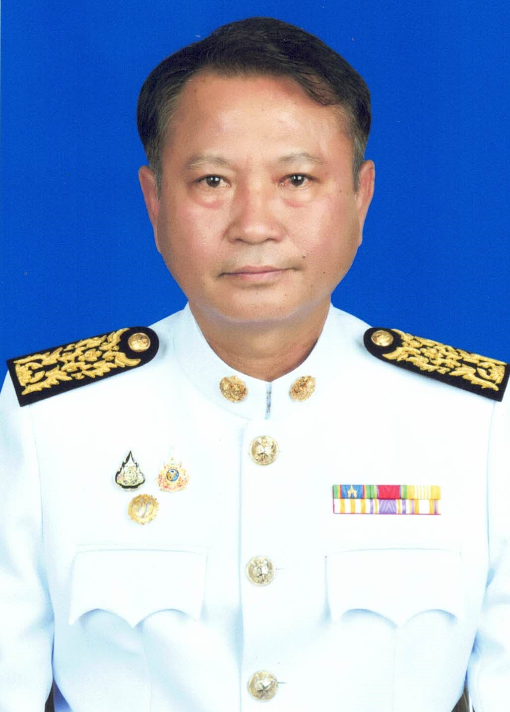 นายสุมล มงคลสวัสดิ์